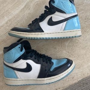 Nike Air Jordan 1 "Blue Chill" Patent Sneaker